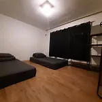 Ty Guesthouse Room 102